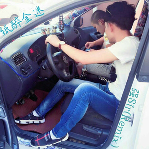 黑人巨鞭躁女子大哭
