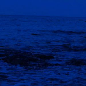 黑人巨鞭躁女子大哭
